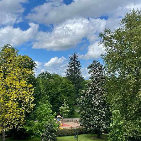 Le Joyau Des Parcs Classe 4 Etoiles Appartement Central Au Calme Avec Terrasse Vichy Eksteriør billede