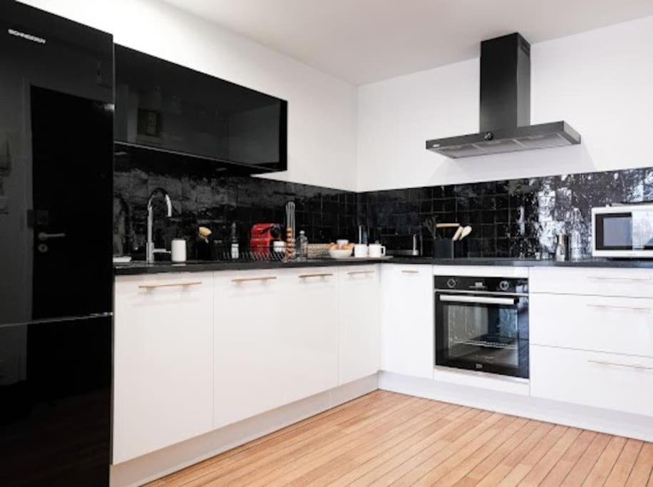 Le Joyau Des Parcs Classe 4 Etoiles Appartement Central Au Calme Avec Terrasse Vichy Eksteriør billede